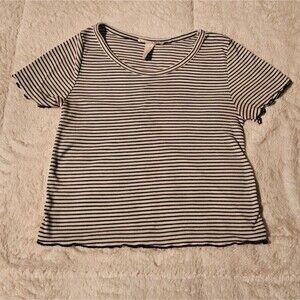Striped Black and White Women's Top Size Small